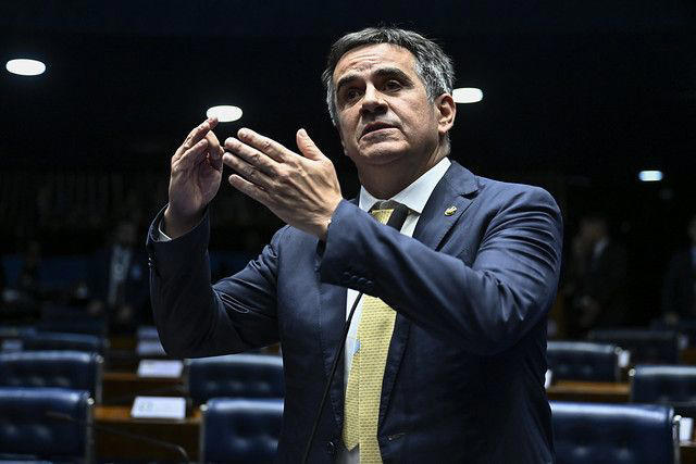 Ciro vê “pressão” em operação da PF: “Todo ano político é a mesma coisa”