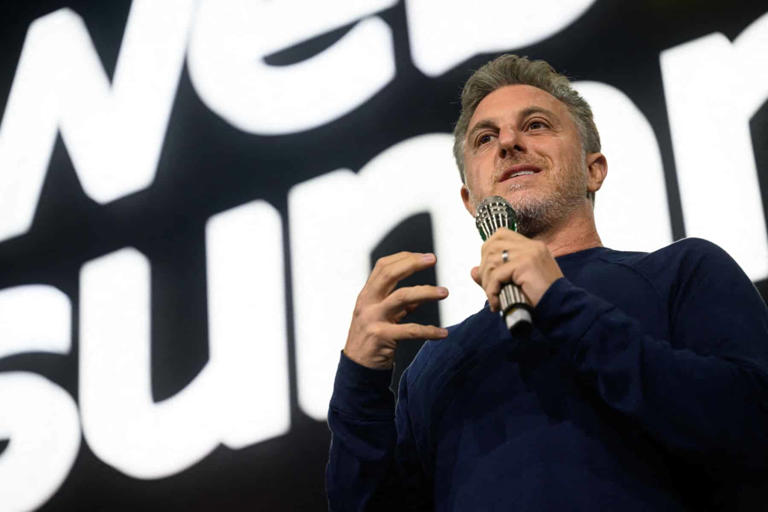 Huck ataca novamente os mais pobres