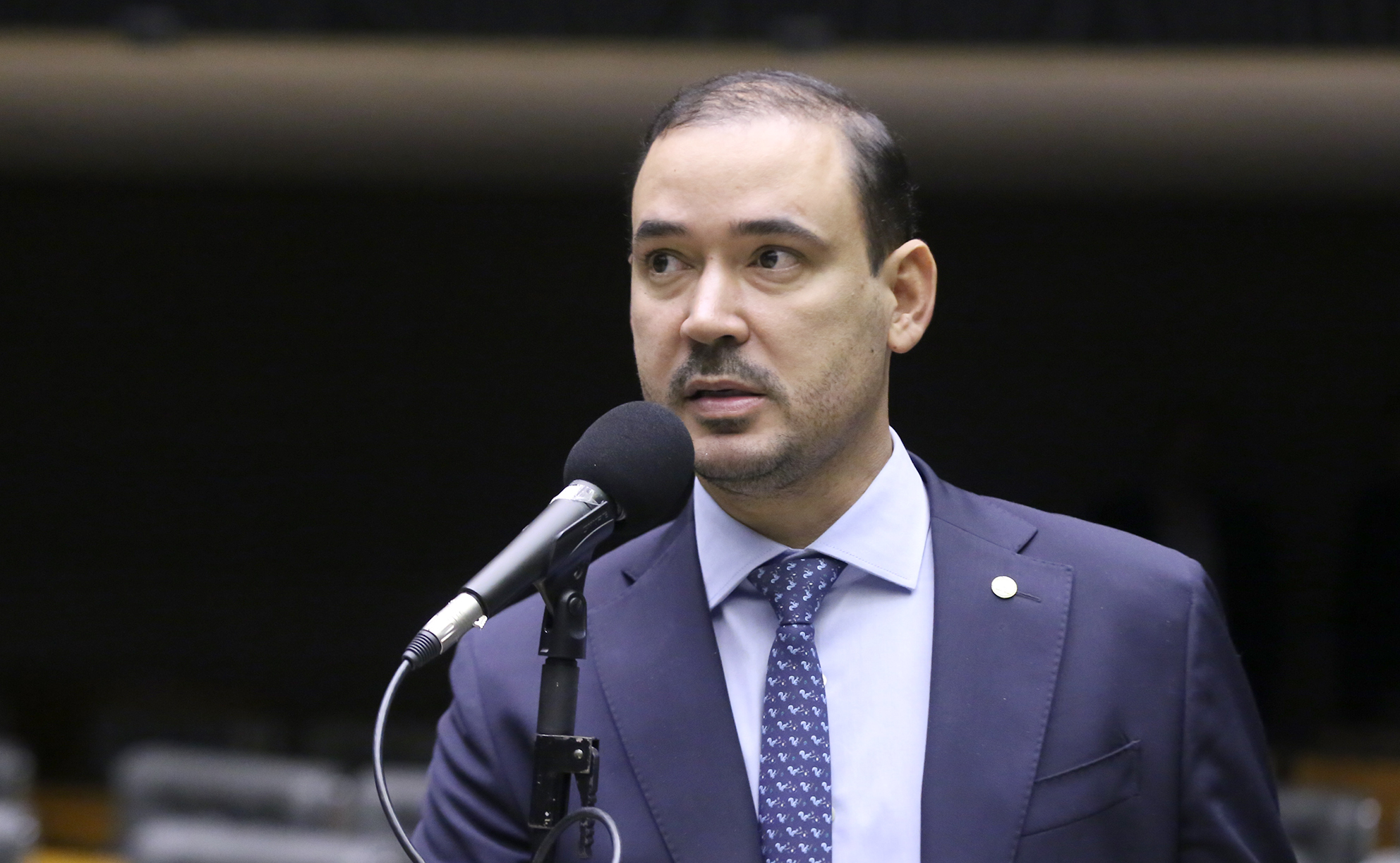 Vicentinho Júnior anuncia voto favorável ao fim da escala 6×1