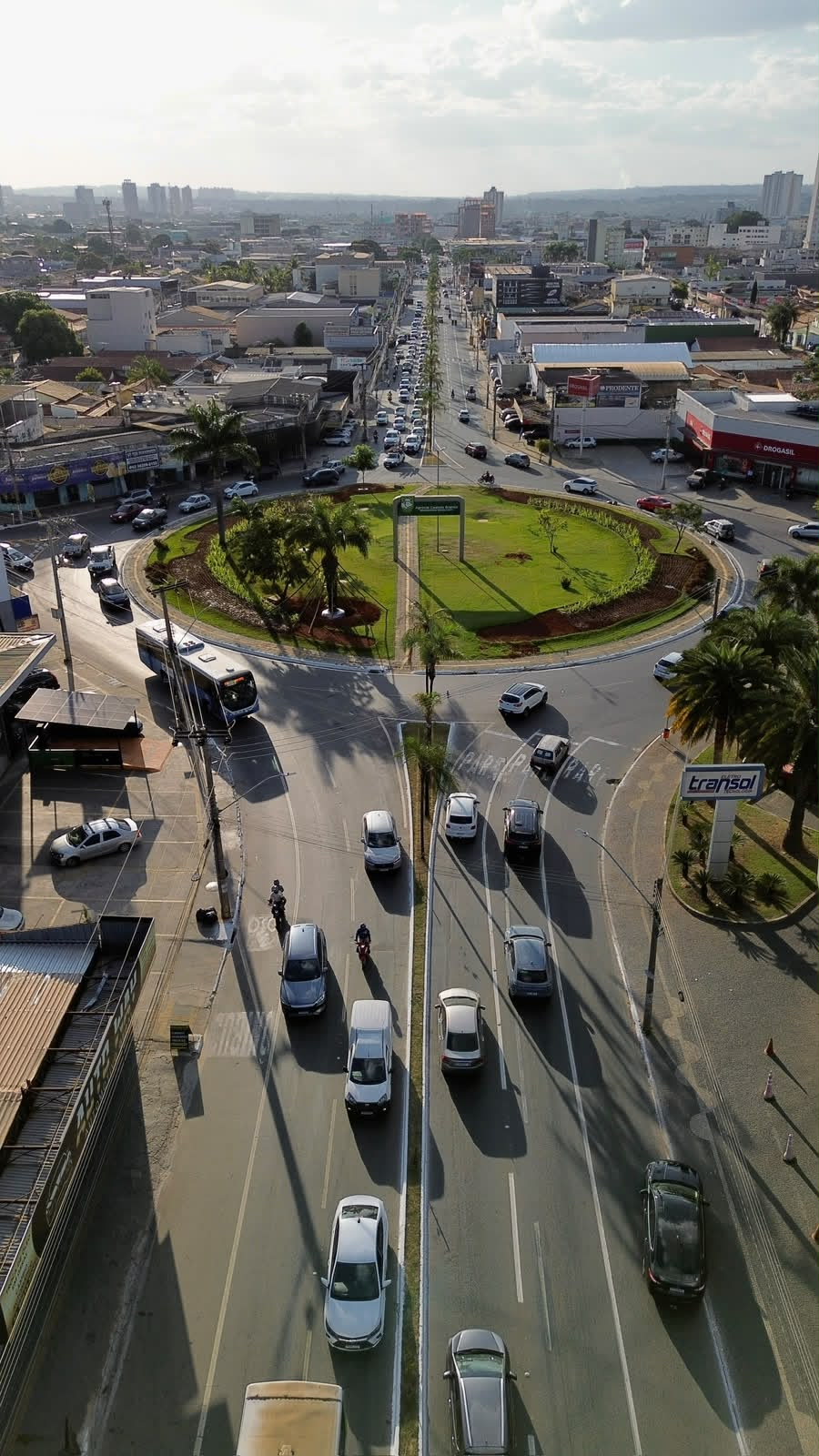 Reconfiguração da Praça Ciro Lisita amplia mobilidade, preserva árvores e revitaliza o espaço urbano