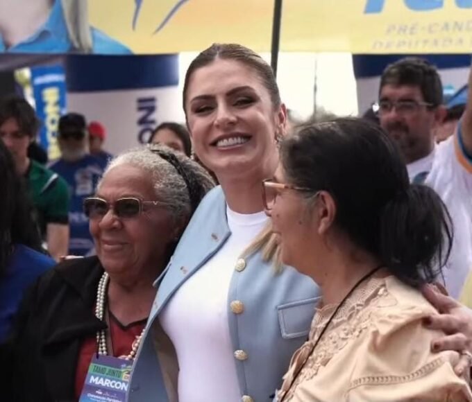 Flávia Teles abandonou a campanha de Marconi Perillo