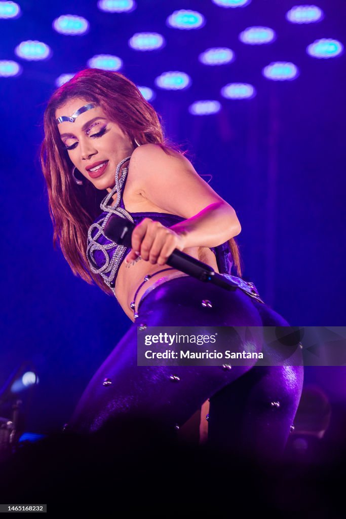 SAO PAULO, BRAZIL - FEBRUARY 11: Brazilian singer Anitta performs live on stage during a show at Memorial da América Latina on February 11, 2023 in Sao Paulo, Brazil.(Photo by Mauricio Santana/Getty Images)