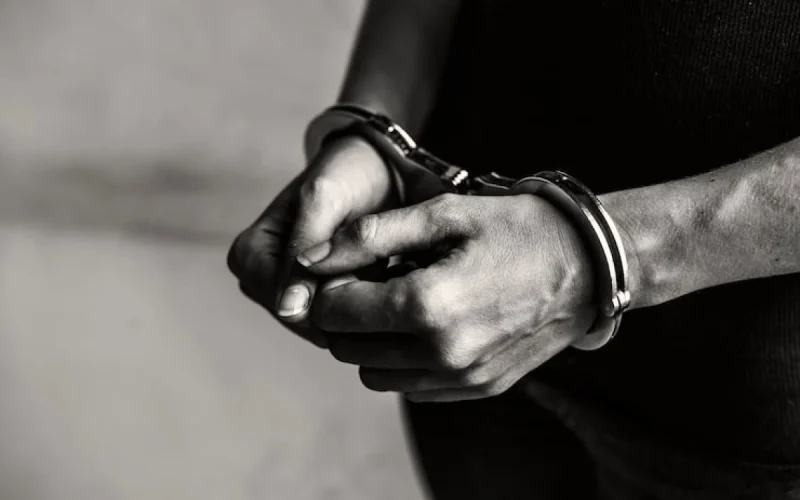 Pastor é preso suspeito de estuprar adolescente