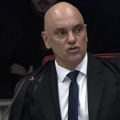 Pedido de asilo: Moraes dá 48h para Bolsonaro explicar documento