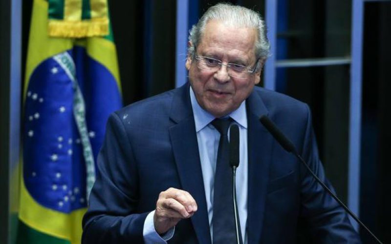 Dirceu diz que PT vive momento histórico e alerta para agressões dos EUA à soberania brasileira