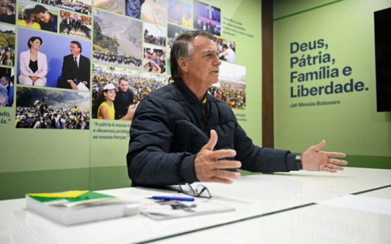 “Sem mim, Lula ganha de qualquer um”, diz Bolsonaro