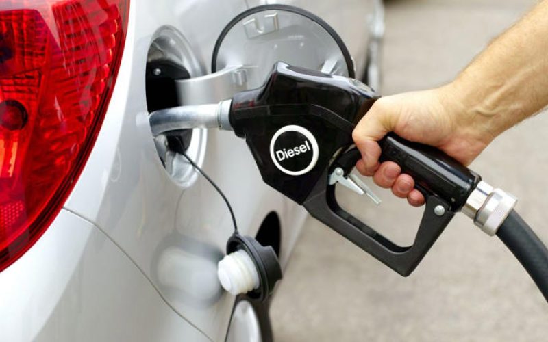 Governo anuncia nova subvenção para baratear preço do diesel