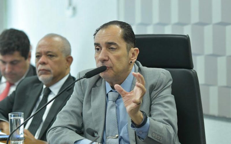 Kajuru revela diagnóstico de Parkinson