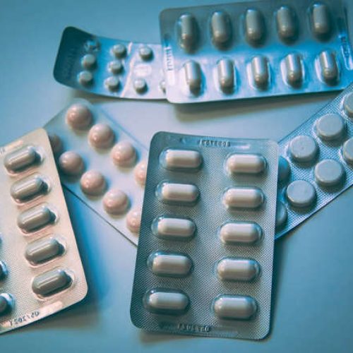 Brasileiros que usam certos remédios podem ter direito à aposentadoria já em 2026