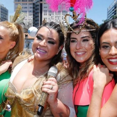 Amigas relembram Preta Gil no primeiro fim de semana pré-Carnaval