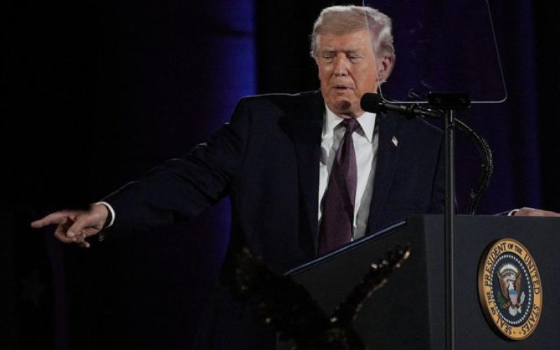 Trump diz que  preços da gasolina cairão  assim que EUA deixarem Irã