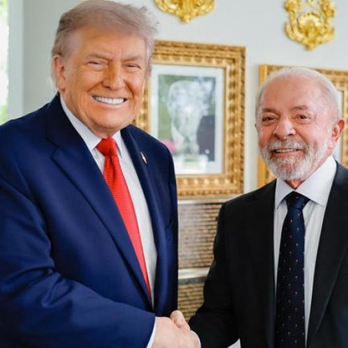 EUA: Elogios de Trump, tour na Casa Branca e  três horas de reunião