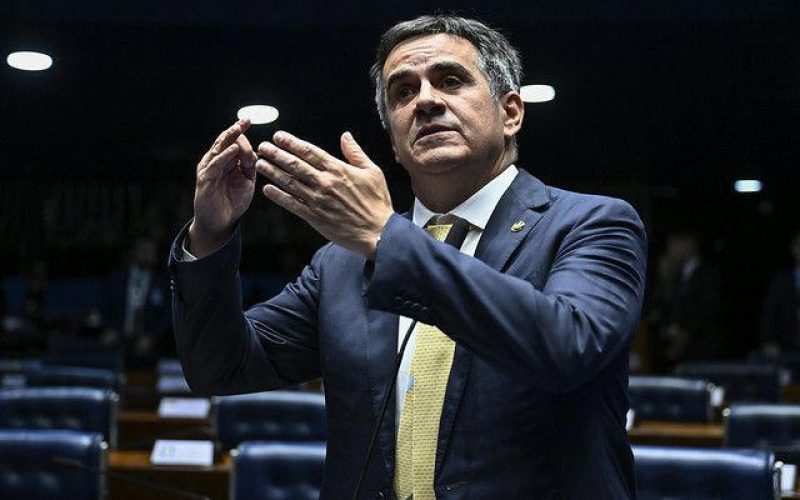 Ciro vê “pressão” em operação da PF: “Todo ano político é a mesma coisa”