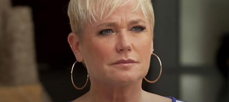 Xuxa dispara contra políticos após nova proposta: “Absurdo!”
