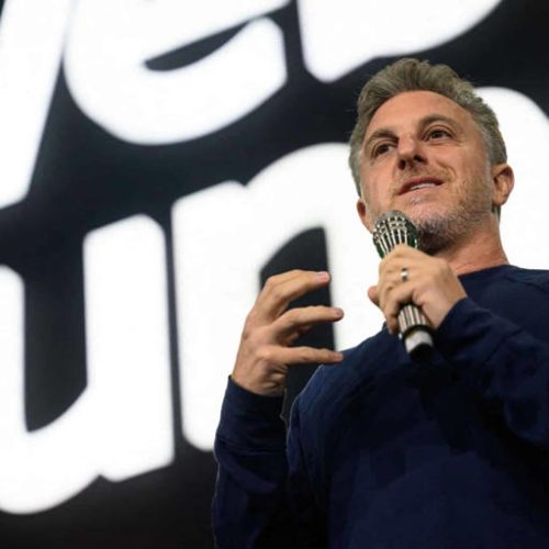 Huck ataca novamente os mais pobres