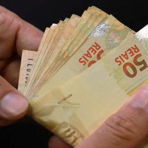 Pagamentos do INSS são suspensos para 10 mil pessoas