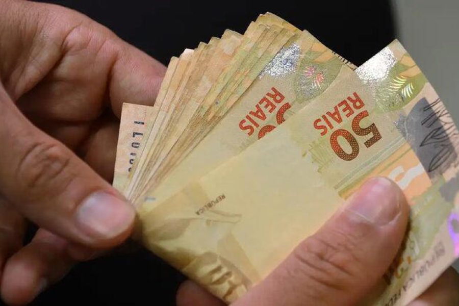 Pagamentos do INSS são suspensos para 10 mil pessoas