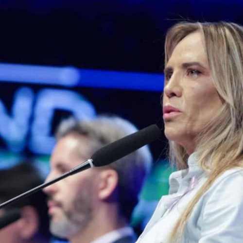 Celina Leão enfrenta críticas no debate ao negar ligação com Ibaneis