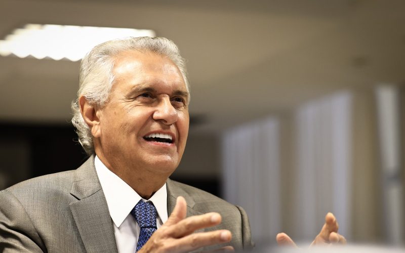 Governador nomeia 71 docentes para UEG