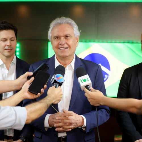 Caiado assina renovação de patrocínio de R$ 1,9 milhão ao Goiás Vôlei