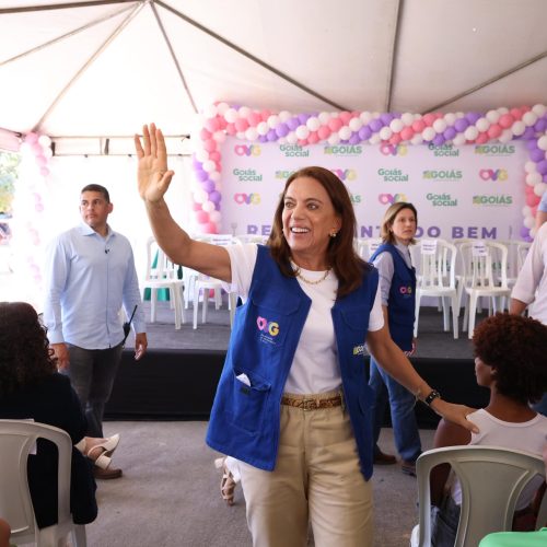 Em Cavalcante, Gracinha Caiado entrega nova unidade do Restaurante do Bem