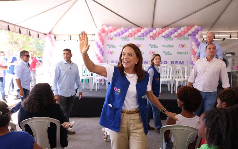 Em Cavalcante, Gracinha Caiado entrega nova unidade do Restaurante do Bem