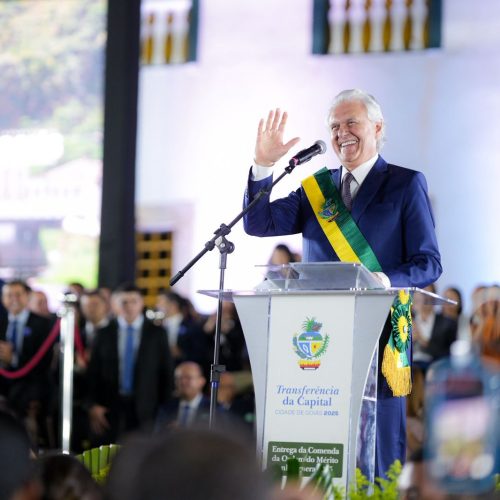 Simbolismo e emoção marcam última entrega da Ordem do Mérito Anhanguera por Caiado
