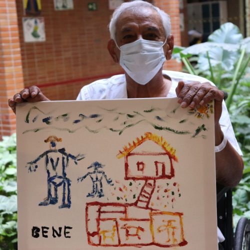 HGG implanta serviço de geriatria