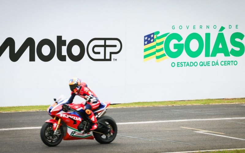 Governo de Goiás abre mais 200 vagas para curso gratuito de inglês visando qualificação do turismo para o MotoGP