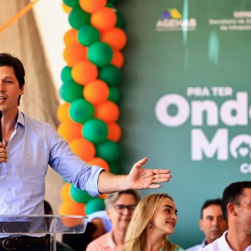 Daniel Vilela entrega 100 casas a custo zero em Cristianópolis