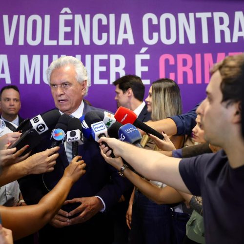 Caiado defende mobilização de toda a sociedade contra o feminicídio