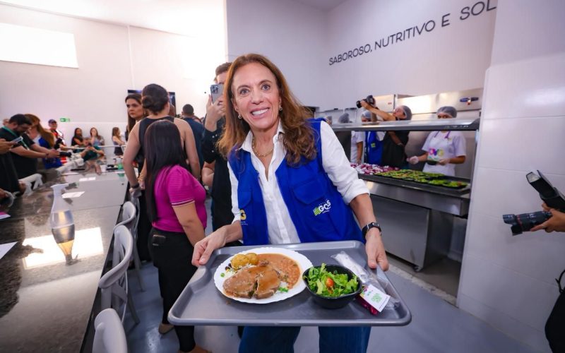 Gracinha Caiado inaugura primeiro Restaurante do Bem em Trindade