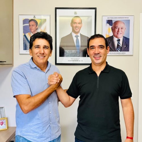 Enaltecido por Vicentinho Júnior e Toinho Andrade, PSDB sela permanência de Júnior Geo