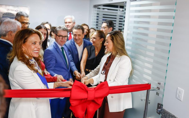 Gracinha Caiado inaugura bloco cirúrgico do Centro de Referência em Oftalmologia da UFG