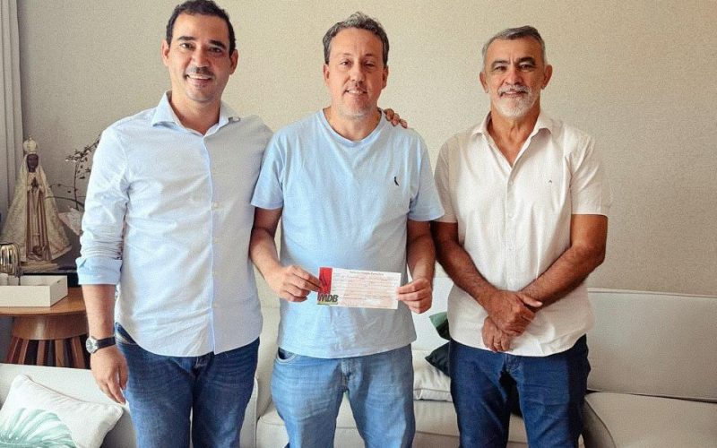 Deputado Dr Danilo Alencar se filia ao MDB e reverência força história da sigla em Paraíso e no Tocantins
