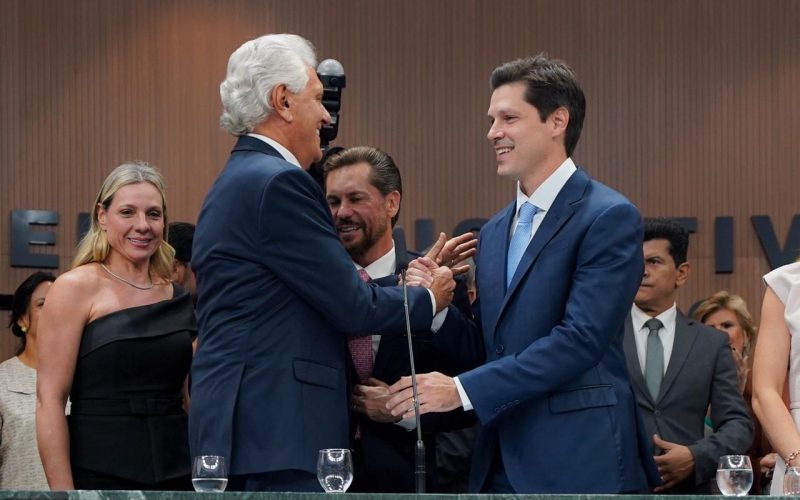 “Goiás encontrou um caminho seguro. E é nele que vamos seguir”, afirma Daniel Vilela ao assumir governo