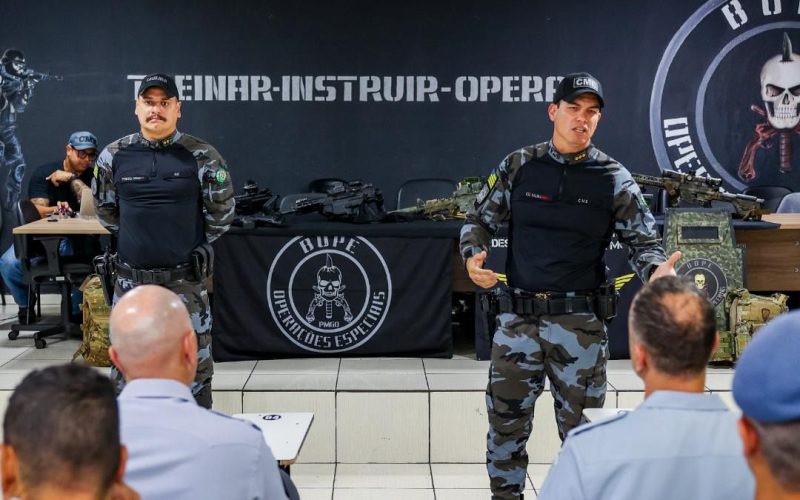 Comitiva da PM de São Paulo conhece modelo de inteligência e controle da Segurança Pública de Goiás
