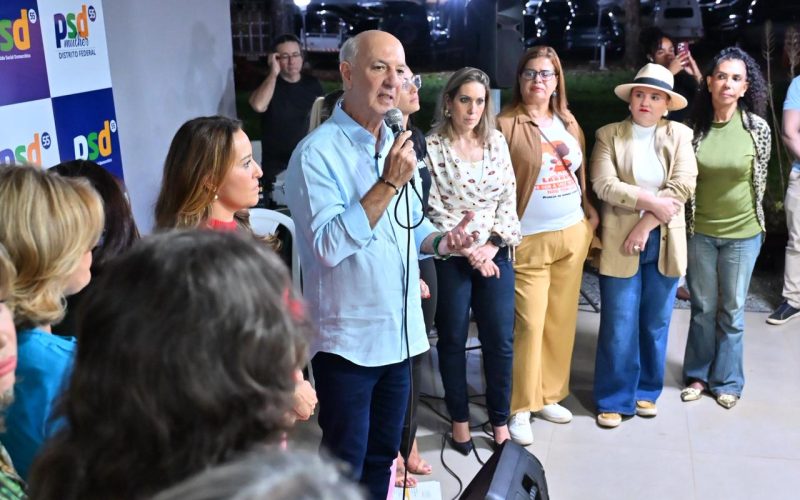 Ex-governador José Roberto Arruda reúne com mães atípicas e profissionais da educação para discutir inclusão escolar