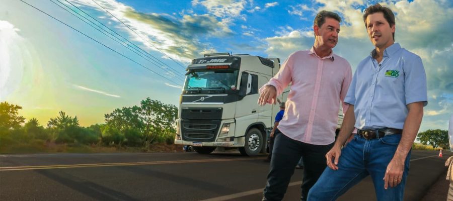 Daniel Vilela entrega pavimentação da GO-230 e 29 casas a custo zero em Vila Propício