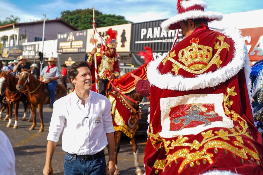 Daniel Vilela destaca apoio do Estado às tradições na abertura das Cavalhadas de Jaraguá