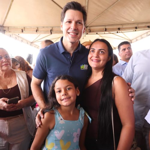 ”Dignidade e segurança para uma vida melhor”, diz Daniel Vilela ao entregar 195 casas no Centro goiano