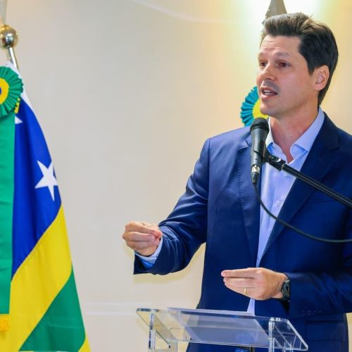Governo de Goiás recebe doação de 61 mil litros de leite para distribuição a entidades sociais
