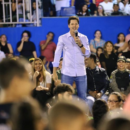 Daniel Vilela destaca importância do esporte na formação dos jovens na abertura de jogos internos de colégios militares