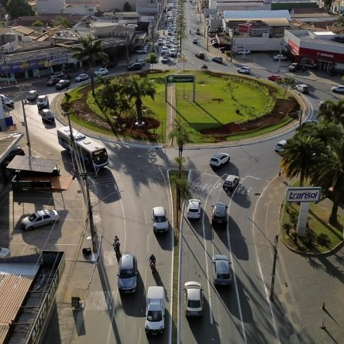 Reconfiguração da Praça Ciro Lisita amplia mobilidade, preserva árvores e revitaliza o espaço urbano