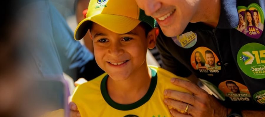 Márcio Corrêa vai às ruas e reforça campanha de Daniel Vilela em Anápolis