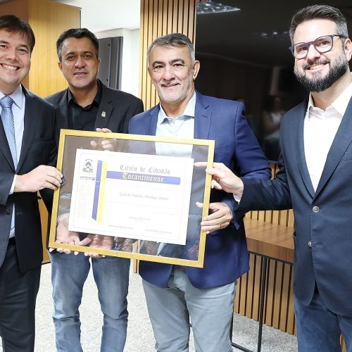 Assembleia entrega do Título de Cidadão Tocantinense ao presidente daOAB/TO