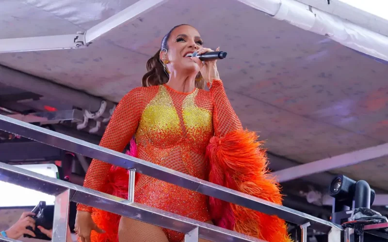 Estreia de Ivete Sangalo no Carnaval do Rio tem tributo a Preta Gil