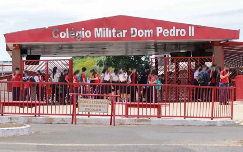 Livro adotado por escola do CBMDF revolta pais: “Podre”