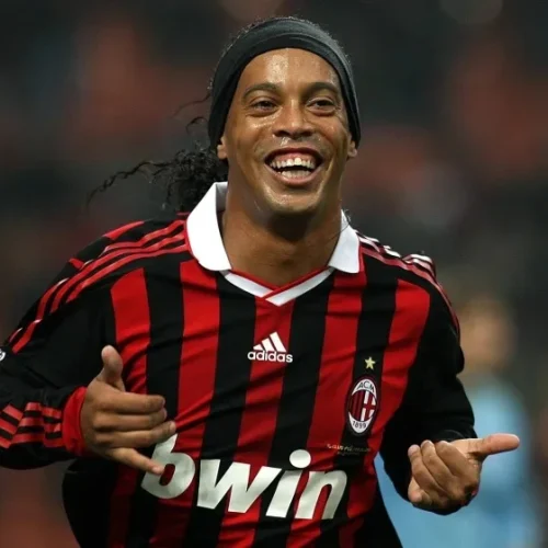Empresária acusada de falsificar documentos de Ronaldinho é presa no Paraguai