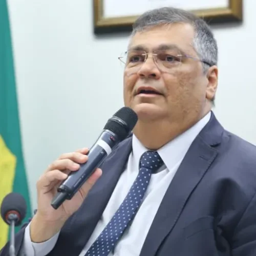 Dino aciona PF para investigar deputados por suspeita de desvios de emendas
